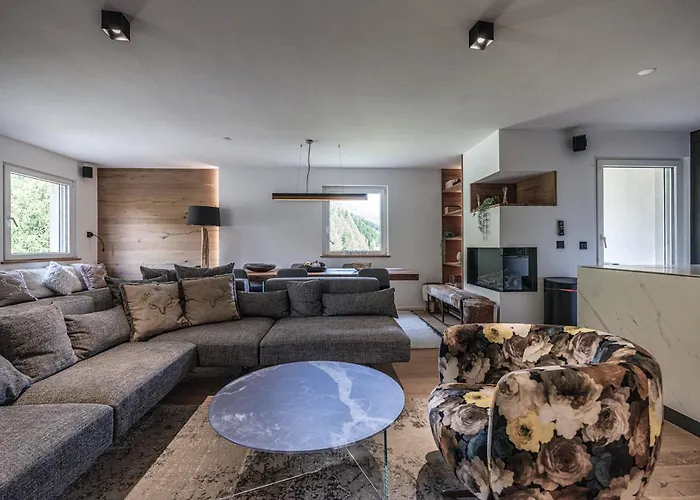 Luxury Mountain Apartment With Private Sauna And Underground Parking