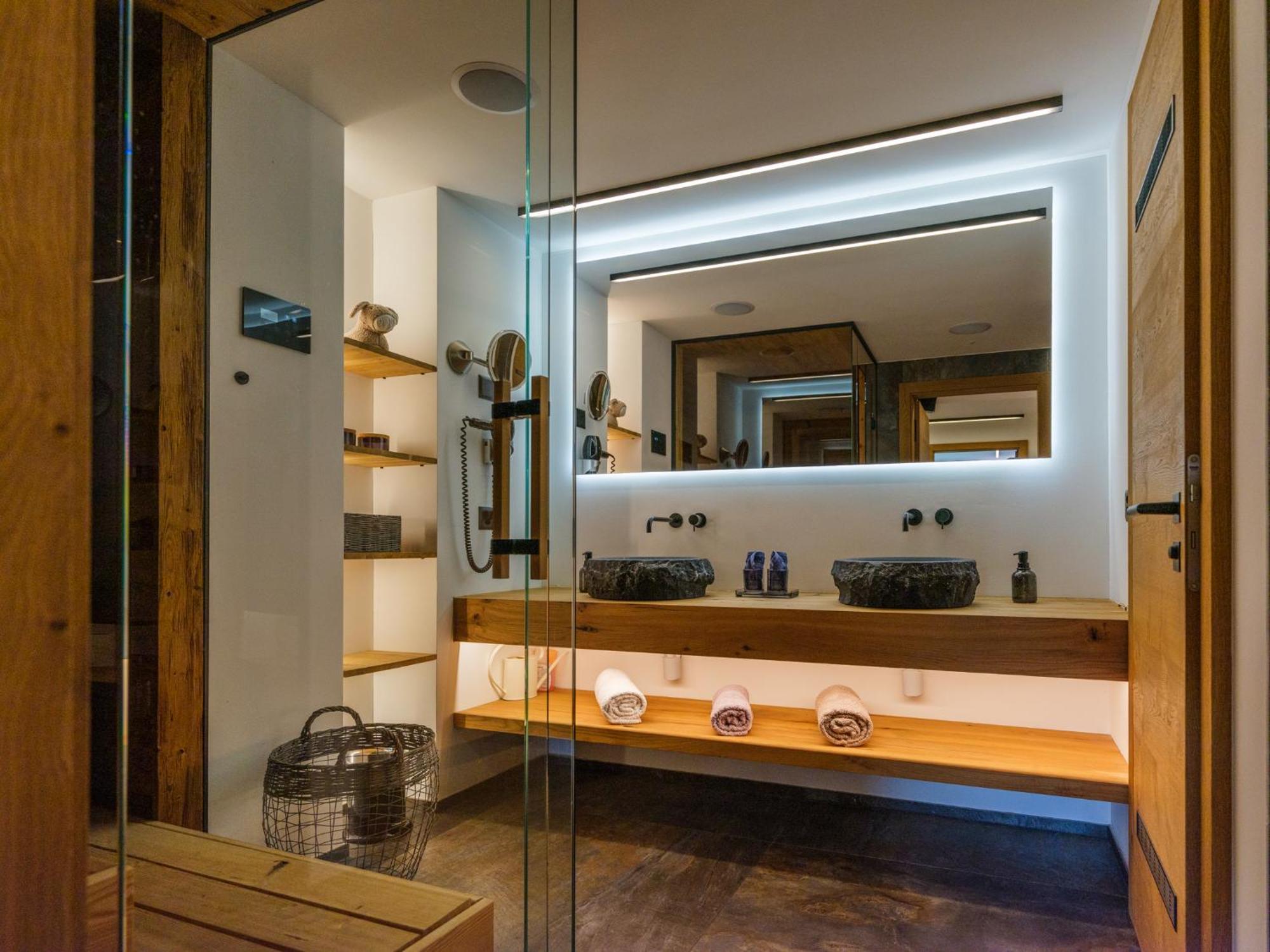 Luxury Mountain With Private Sauna And Underground Parking Appartamento *