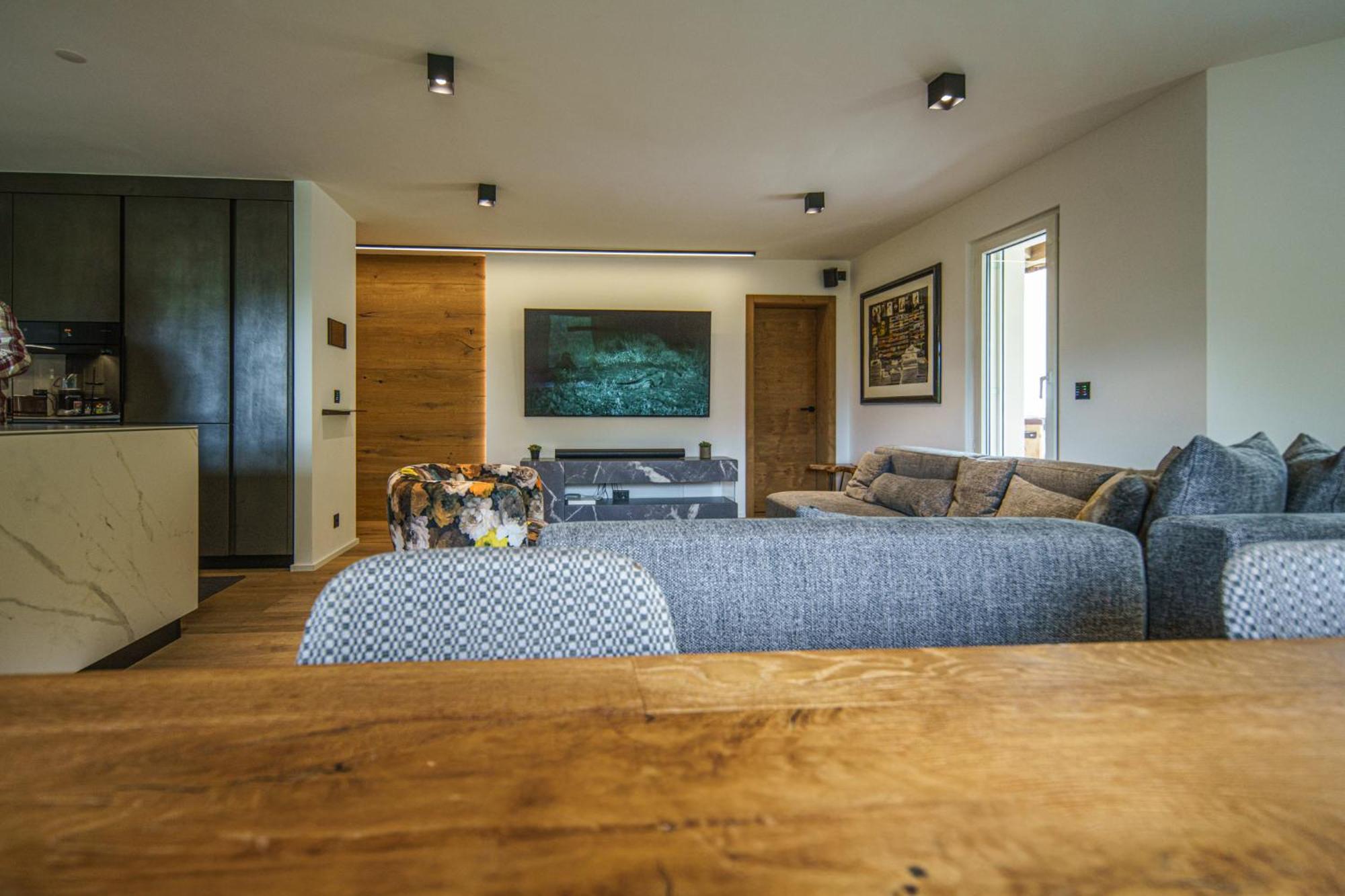 Luxury Mountain With Private Sauna And Underground Parking Sankt Moritz